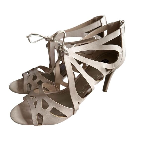 Dressbarn Women’s Elegant Cream Strappy 3.5” Heel Sandals. Size 9 - Picture 1 of 9